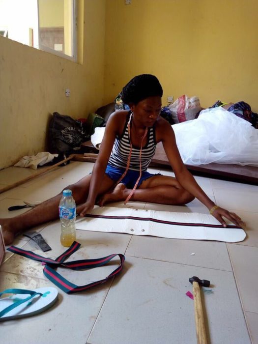 mujer trabajando en diseño 