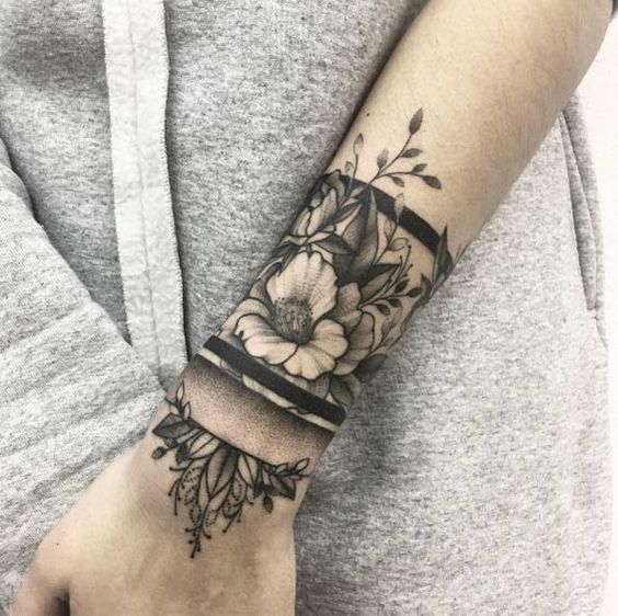25 Tatuajes De Brazalete Para Una Bonita Joyería Permanente