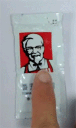gif aplastando catsup ketchup