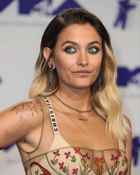 Paris jackson axilas velludas