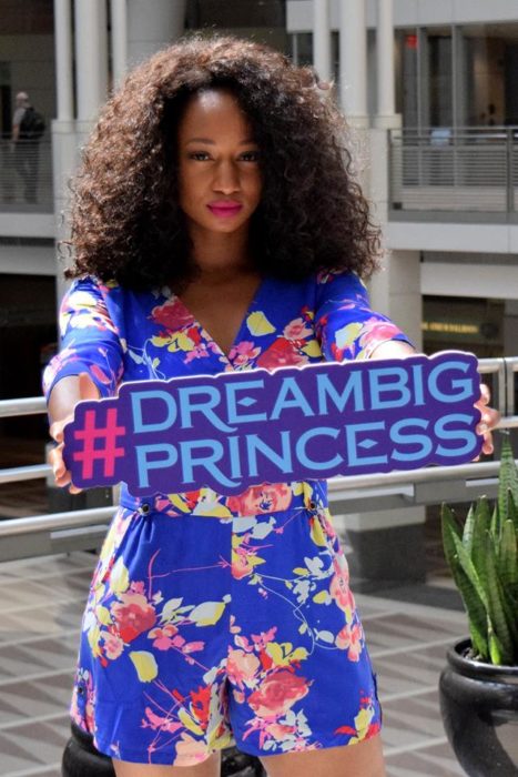 Dream Big Princess Monique Coleman lider de Girl Up