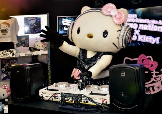 Hello Kitty DJ 