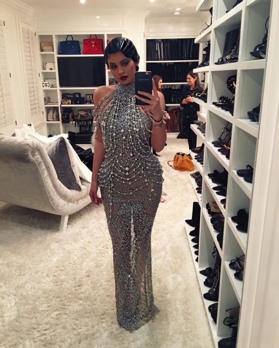 Fiesta vintage kylie jenner look vestido brillante