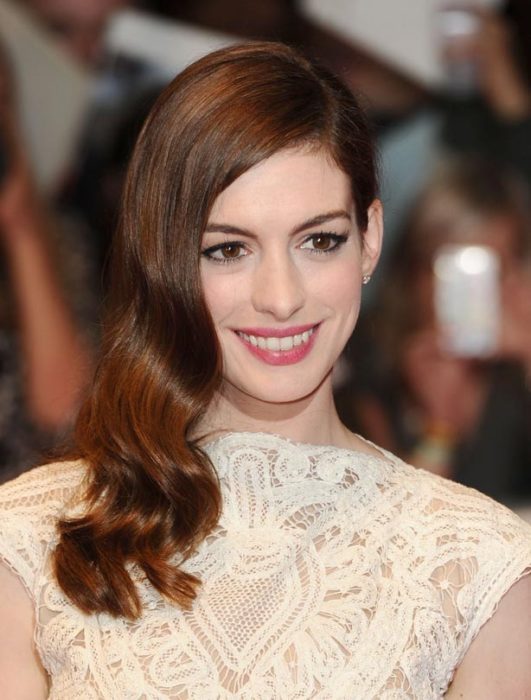 anne hathaway 