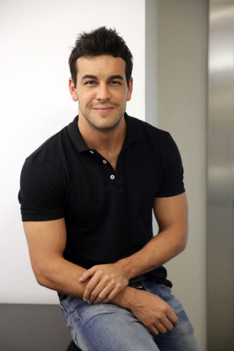 hombres guapos 2017 mario casas