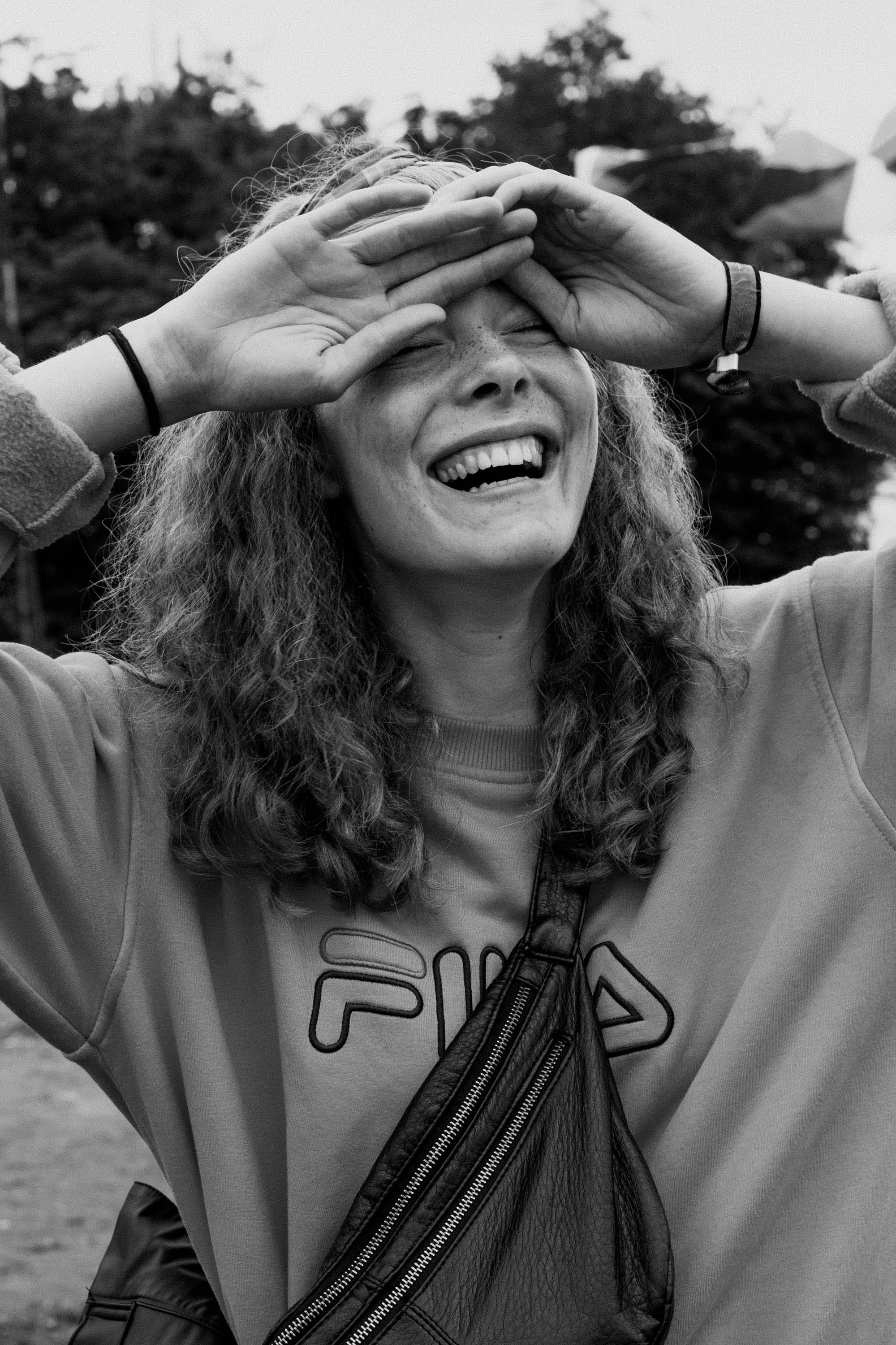 Искренняя улыбка. Разные эмоции человека. Разные эмоции. Эмоции человека радость. Эмоции человека.