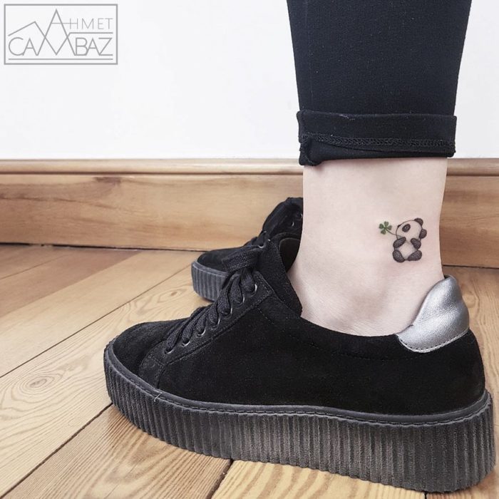 Tatuajes minimalistas que te recordarán tu a un cuento 