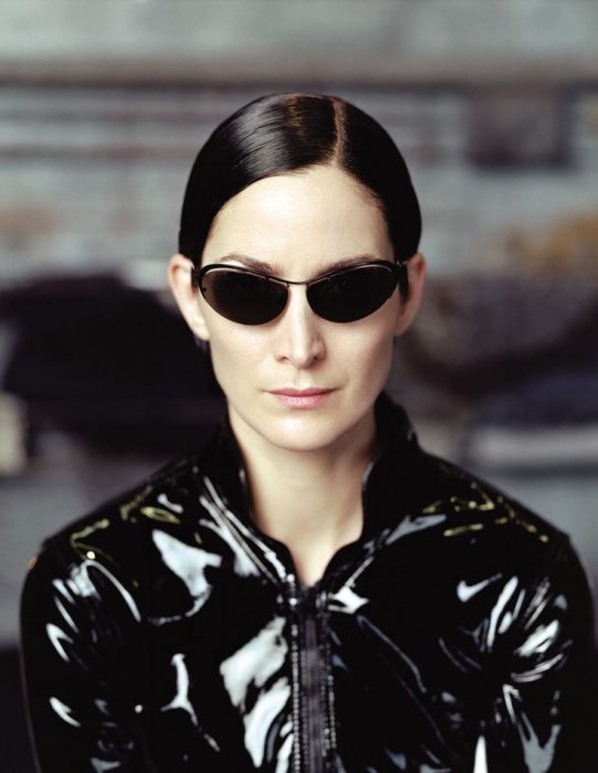 carrie anne moss lentes de matrix