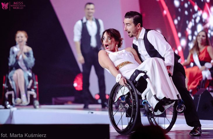 pareja bailando tango 