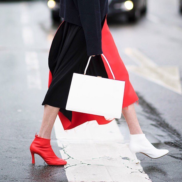 Zapatos diferentes hotsell