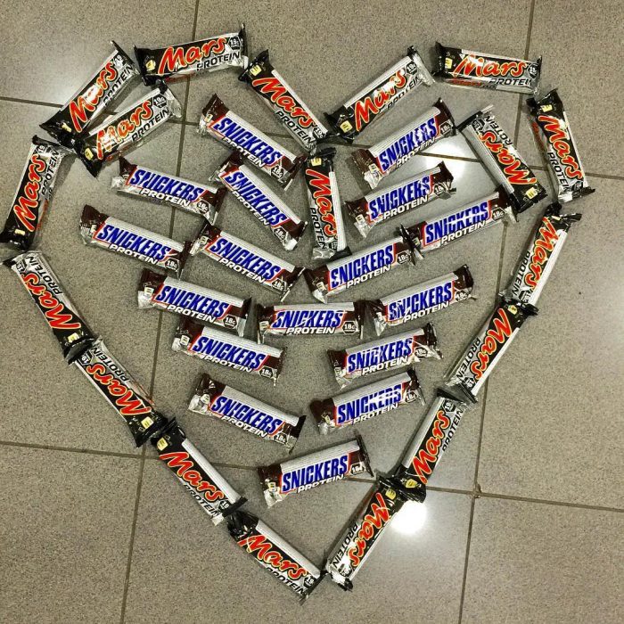 barras de snickers con proteína