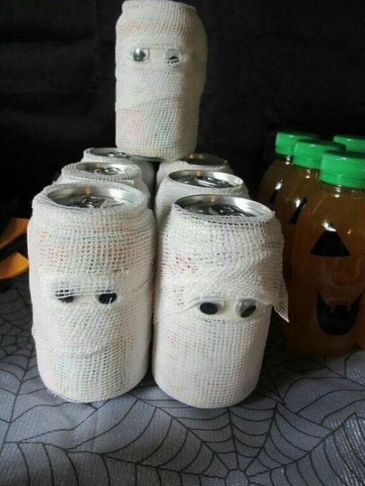 latas momificadas 