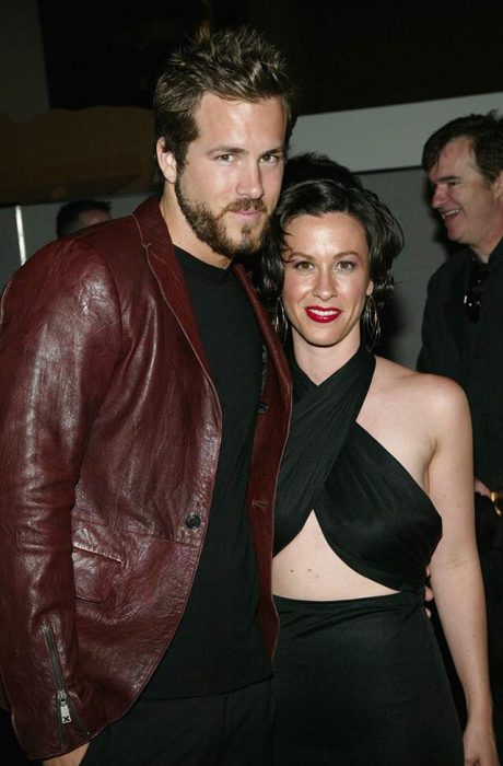 ryan reynolds y alanis morissette