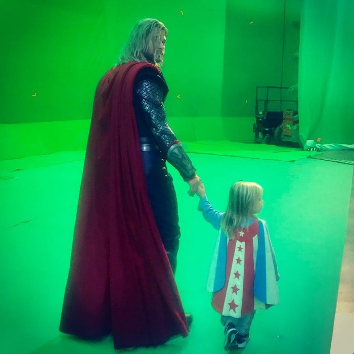 04 chris hemsworth y su hija