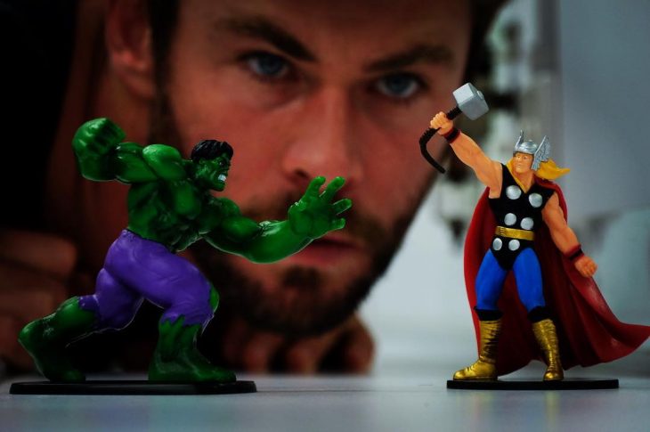 Chris hemsworth instagram hulk vs thor