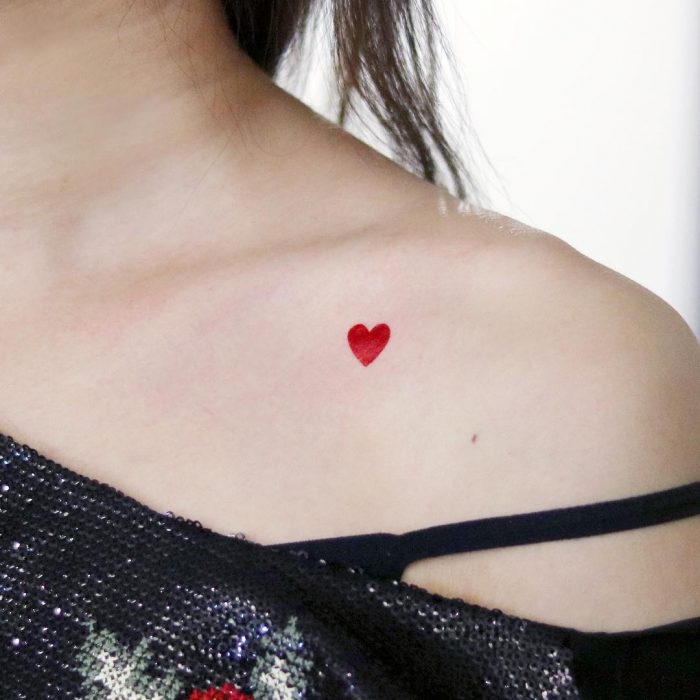 tatuaje miniatura de corazón