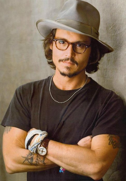 johnny deep con fedora