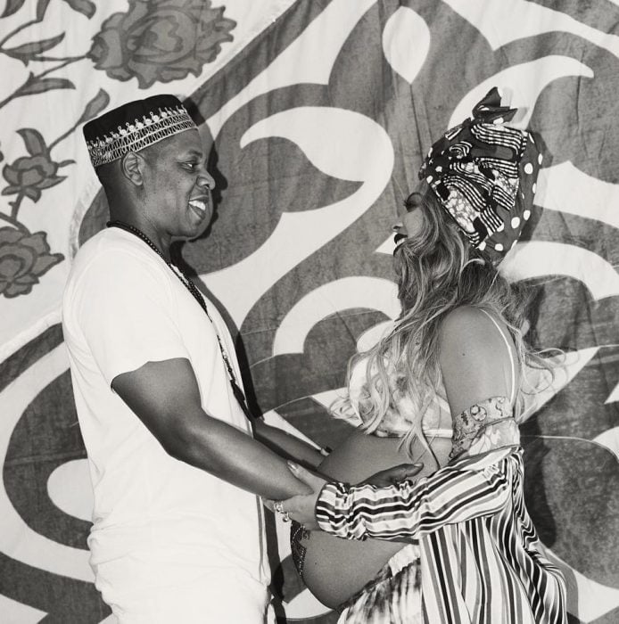 Beyoncé y Jay z en una fotografía durante su embarazo