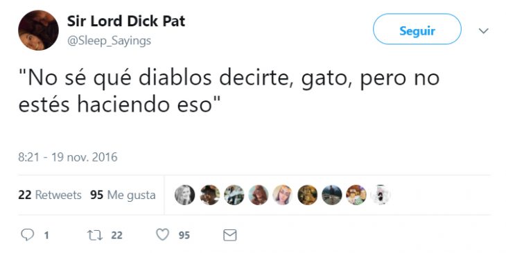 Comentarios en twitter sobe un chico que habla dormido 