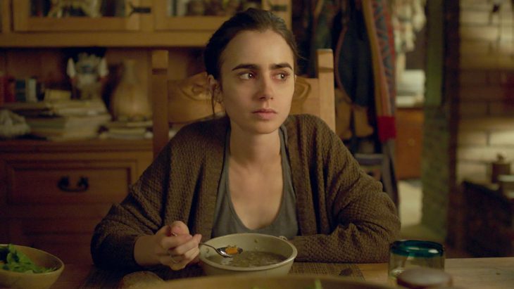 lily collins hasta el hueso