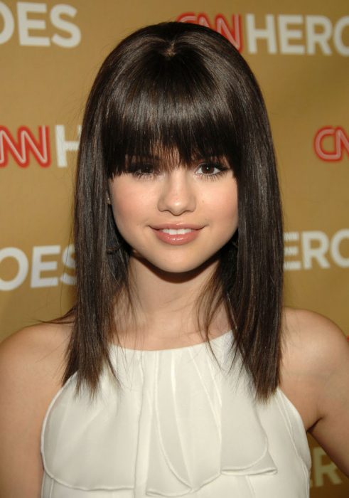 selena gomez cabello recto 2008