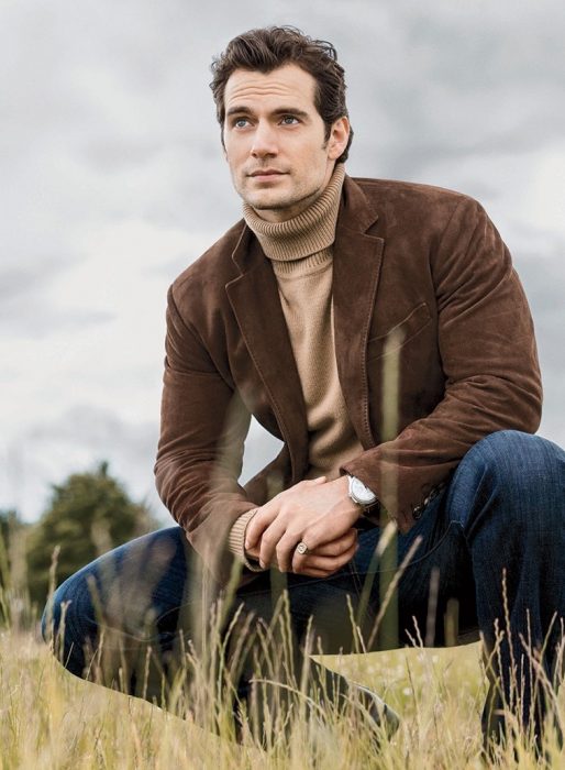 henry cavill con sueter