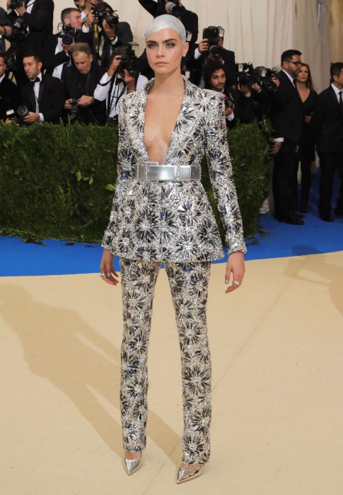 Cara delevingne met gala 2017