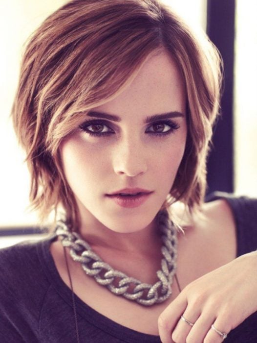 Emma Watson usando un corte pixi largo