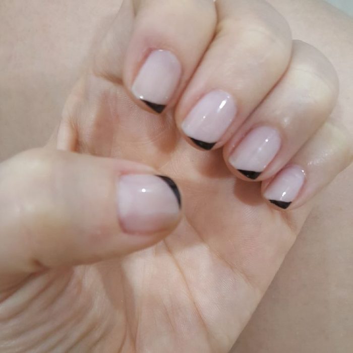 uñas nude para ir a la escuela