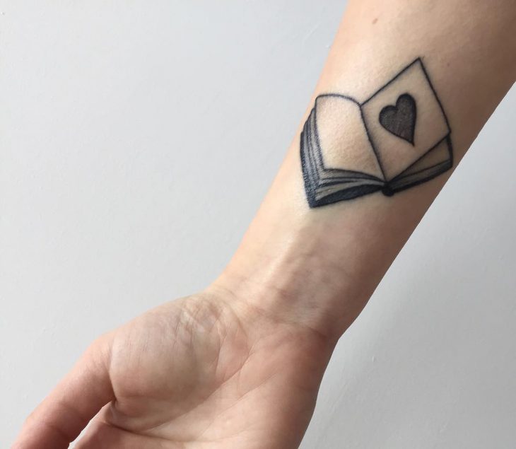 tatuaje para amantes de los libros