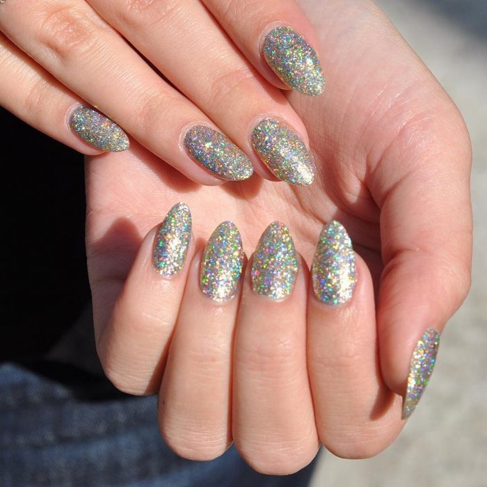 uñas con glitter