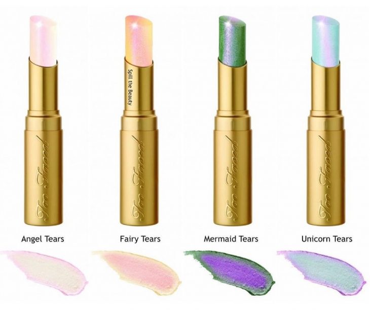 Labiales que tienen lagrimas de unicornios y sirenas