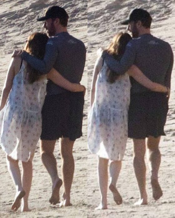 chris martin y dakota en la playa