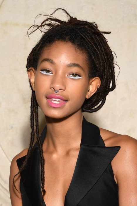 Delineado blanco Willow Smith 