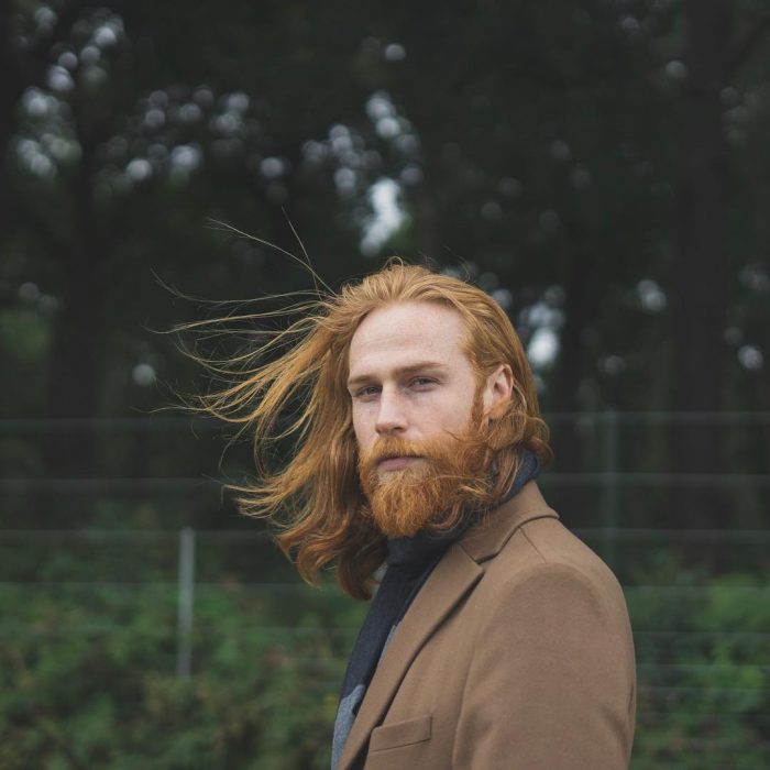 Gwilym Pugh chico pelirrojo guapo