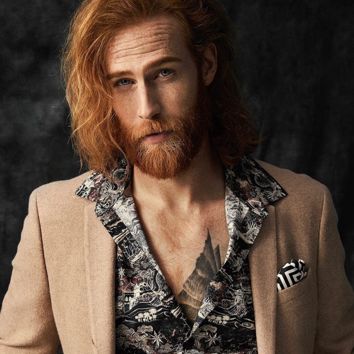 Gwilym Pugh chico pelirrojo guapo