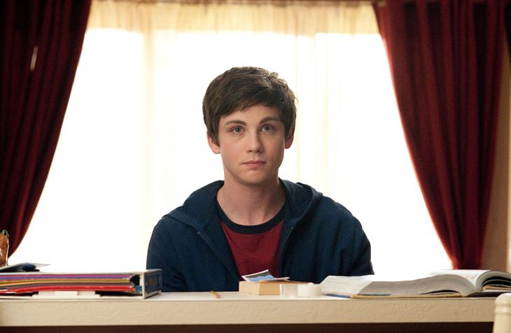 Logan Lerman en la película las ventajas de ser Invisible