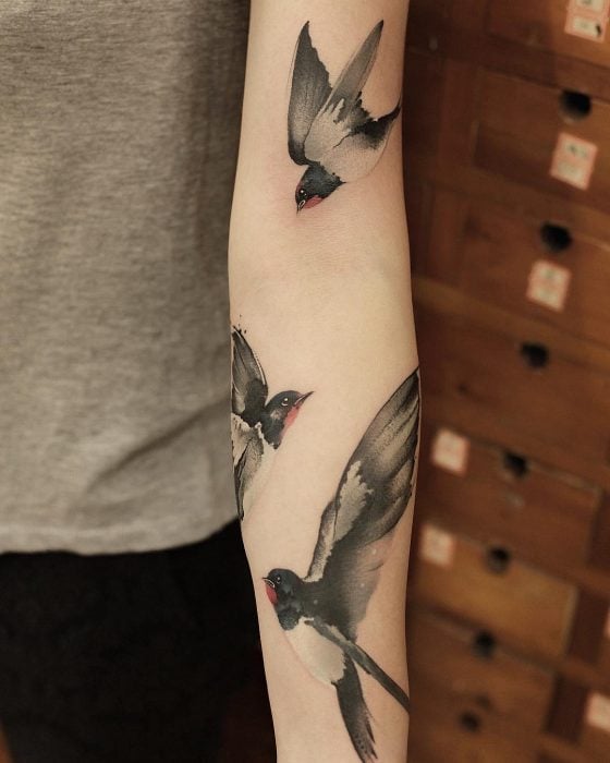 Tatuaje de acuarelas de Chen Ji en forma de aves 