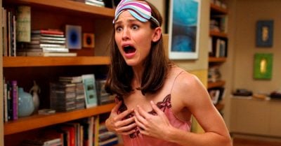 Estos 5 malos hábitos pueden hacer que tus pechos se cuelguen y no tenías idea