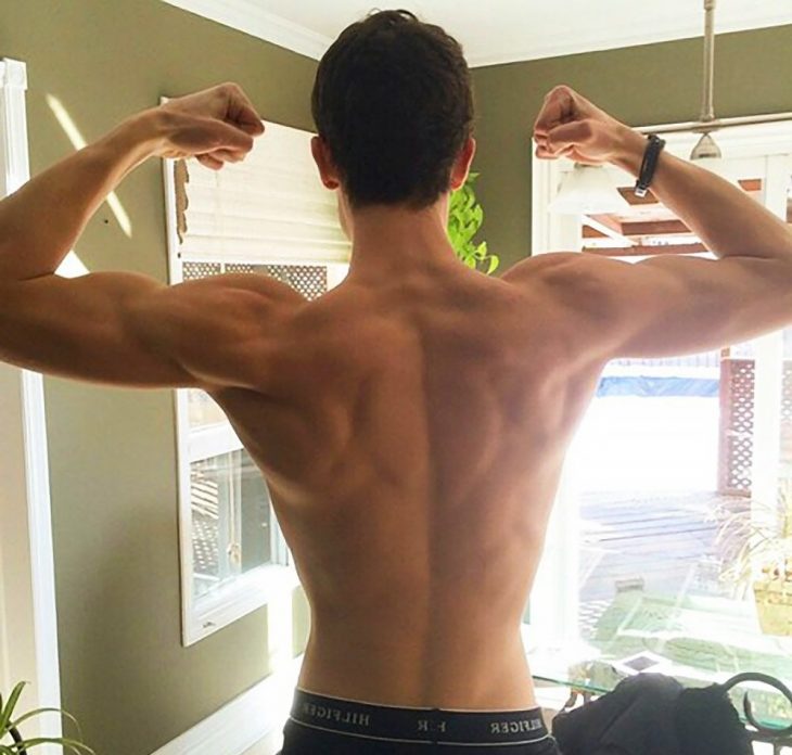 Shanw Mendes espalda sensual