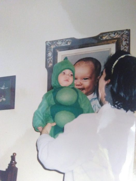 niño disfrazado de chicharo