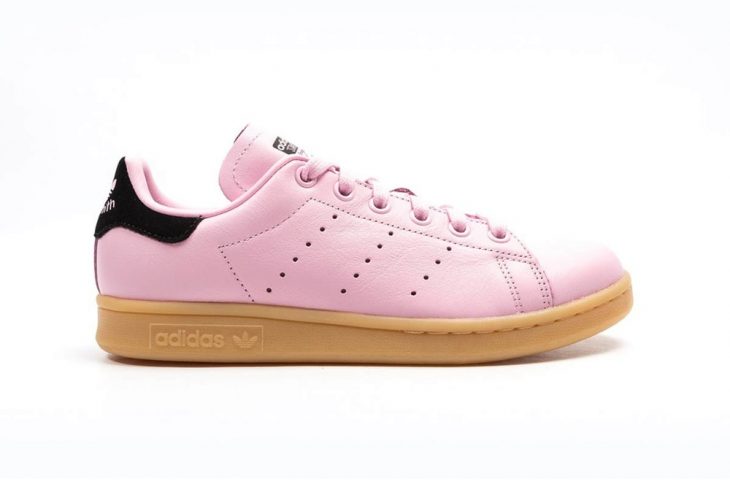 Tenis adidas stan smith de color rosa con negro 