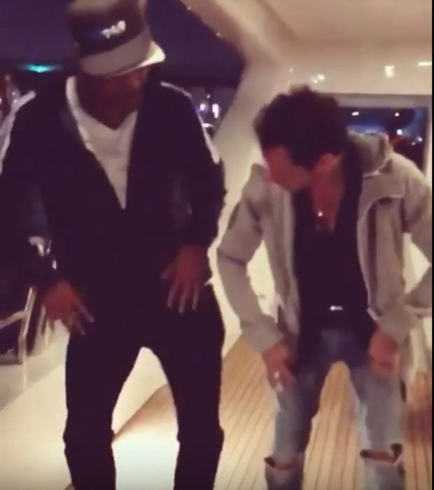 Will Smith aprendiendo a bailar salsa con Marc Anthony