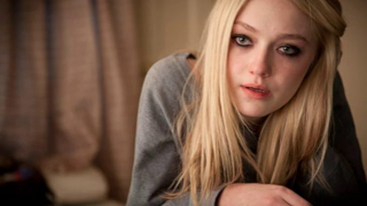 dakota fanning llorando