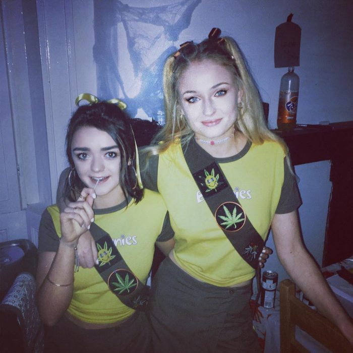 Sophie Turner y Masie Williams 