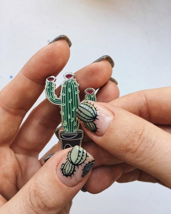 uñas con cactus