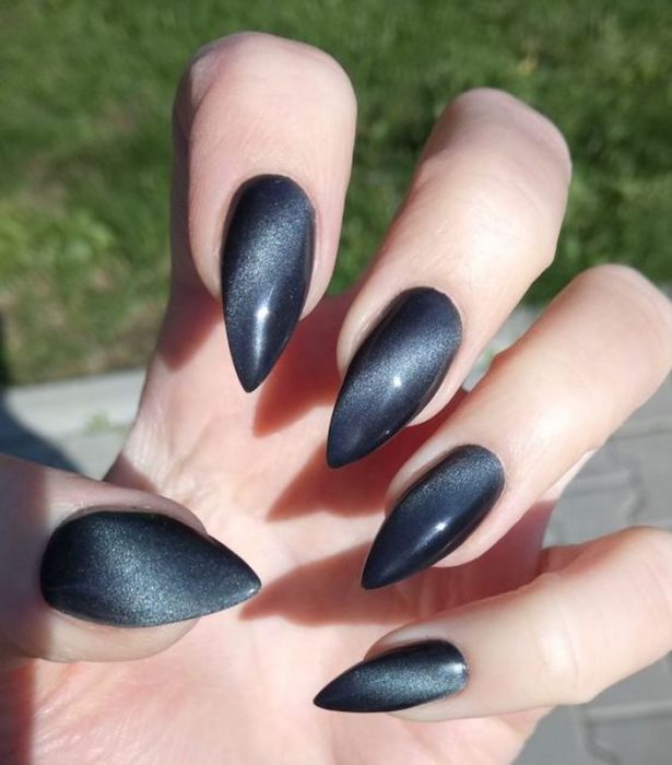 CAT EYE MANICURE 