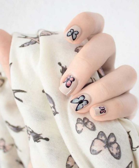 Uñas con diseños de animales