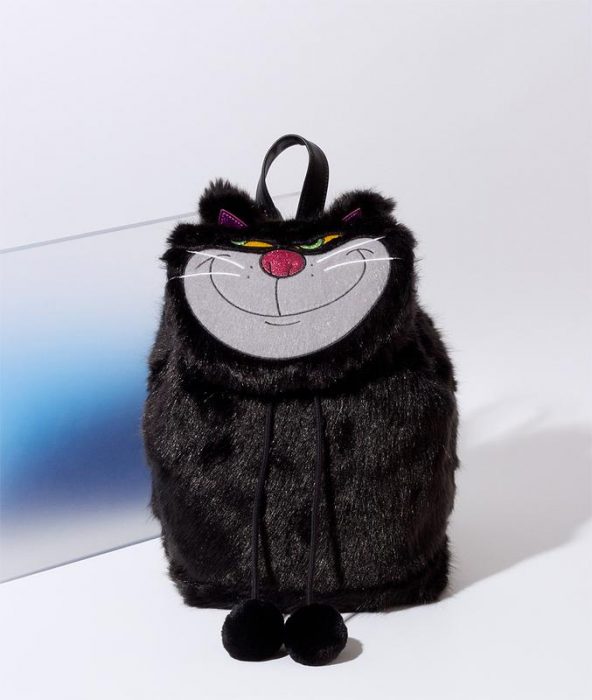 mochila de peluche con forma de gato