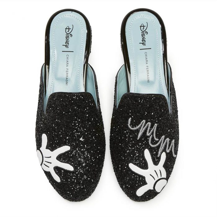 Chiara Ferragni for Disney mules con guantes de minnie